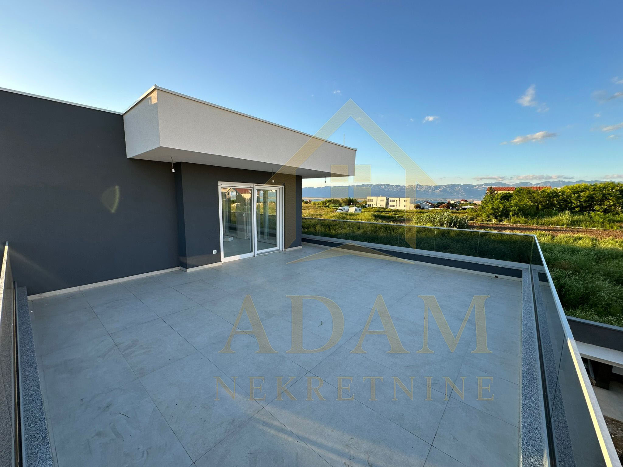 Adam Nekretnine - Penthouse Sabunike - glavna fotografija